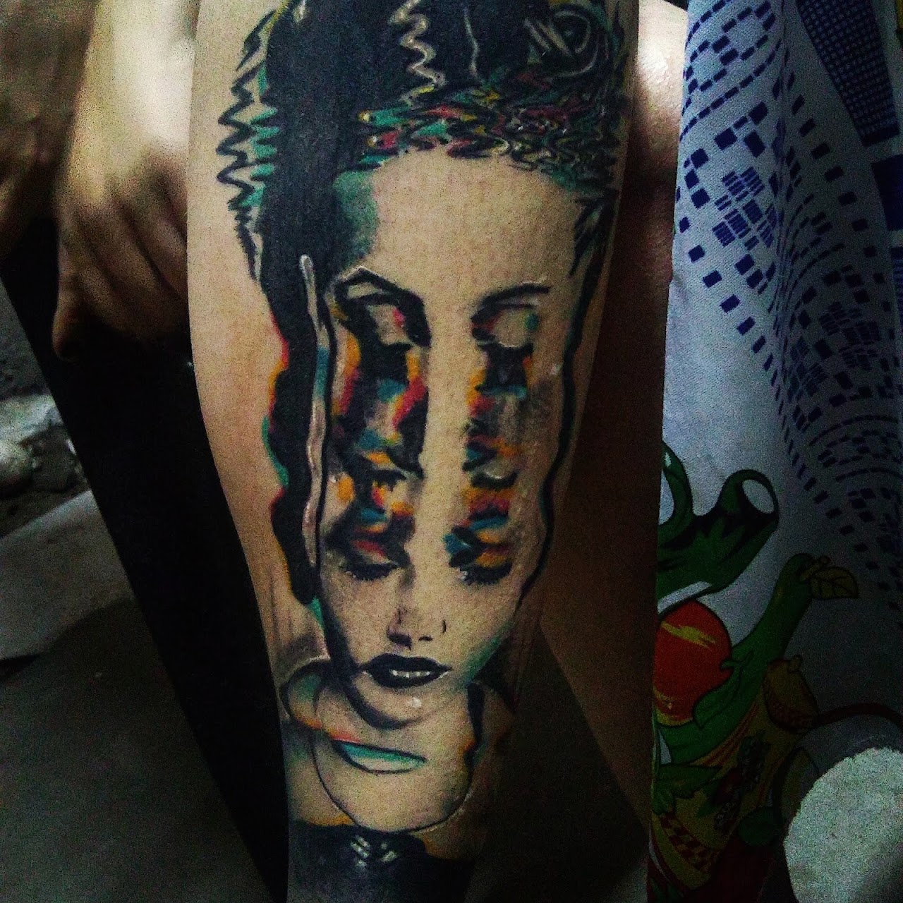 Tatuaje artístico hecho en FITY TATTOO